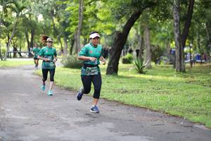 BIB: 
                            <button type="button" onclick="openModal(5025589)" class="btn btn-primary btn-sm float-right btn-popup" data-toggle="modal" data-target=".modal-high-quality">
                        <i class="fas fa-shopping-cart"></i> Add to Cart
                    </button>
                                            <button type="button" onclick="isThisMe(5025589, true)" class="btn btn-success btn-sm float-right btn-popup btn-isme hidden" data-toggle="tooltip" data-placement="bottom" title="นี่คือรูปของคุณใช่ไหม คลิกที่นี่เพื่อเอาเข้าอัลบั้ม">
                        <i class="fas fa-plus"></i> Add to album
                    </button>
                    <button type="button" onclick="isThisMe(5025589, false)" class="btn btn-warning btn-sm float-right btn-popup btn-isnotme hidden">
                        <i class="fas fa-ban"></i> Remove from album
                    </button>