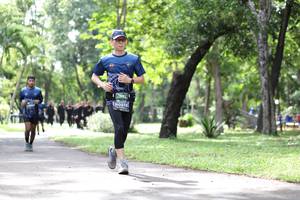 BIB: 0472
                            <button type="button" onclick="openModal(5083869)" class="btn btn-primary btn-sm float-right btn-popup" data-toggle="modal" data-target=".modal-high-quality">
                        <i class="fas fa-shopping-cart"></i> Add to Cart
                    </button>
                                            <button type="button" onclick="isThisMe(5083869, true)" class="btn btn-success btn-sm float-right btn-popup btn-isme hidden" data-toggle="tooltip" data-placement="bottom" title="นี่คือรูปของคุณใช่ไหม คลิกที่นี่เพื่อเอาเข้าอัลบั้ม">
                        <i class="fas fa-plus"></i> Add to album
                    </button>
                    <button type="button" onclick="isThisMe(5083869, false)" class="btn btn-warning btn-sm float-right btn-popup btn-isnotme hidden">
                        <i class="fas fa-ban"></i> Remove from album
                    </button>