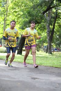 BIB: 0192, 0193
                            <button type="button" onclick="openModal(5041710)" class="btn btn-primary btn-sm float-right btn-popup" data-toggle="modal" data-target=".modal-high-quality">
                        <i class="fas fa-shopping-cart"></i> Add to Cart
                    </button>
                                            <button type="button" onclick="isThisMe(5041710, true)" class="btn btn-success btn-sm float-right btn-popup btn-isme hidden" data-toggle="tooltip" data-placement="bottom" title="นี่คือรูปของคุณใช่ไหม คลิกที่นี่เพื่อเอาเข้าอัลบั้ม">
                        <i class="fas fa-plus"></i> Add to album
                    </button>
                    <button type="button" onclick="isThisMe(5041710, false)" class="btn btn-warning btn-sm float-right btn-popup btn-isnotme hidden">
                        <i class="fas fa-ban"></i> Remove from album
                    </button>
