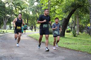 BIB: 100
                            <button type="button" onclick="openModal(5032379)" class="btn btn-primary btn-sm float-right btn-popup" data-toggle="modal" data-target=".modal-high-quality">
                        <i class="fas fa-shopping-cart"></i> Add to Cart
                    </button>
                                            <button type="button" onclick="isThisMe(5032379, true)" class="btn btn-success btn-sm float-right btn-popup btn-isme hidden" data-toggle="tooltip" data-placement="bottom" title="นี่คือรูปของคุณใช่ไหม คลิกที่นี่เพื่อเอาเข้าอัลบั้ม">
                        <i class="fas fa-plus"></i> Add to album
                    </button>
                    <button type="button" onclick="isThisMe(5032379, false)" class="btn btn-warning btn-sm float-right btn-popup btn-isnotme hidden">
                        <i class="fas fa-ban"></i> Remove from album
                    </button>