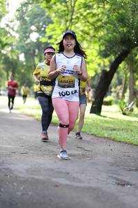 BIB: 0244, 100, 
                            <button type="button" onclick="openModal(5040154)" class="btn btn-primary btn-sm float-right btn-popup" data-toggle="modal" data-target=".modal-high-quality">
                        <i class="fas fa-shopping-cart"></i> Add to Cart
                    </button>
                                            <button type="button" onclick="isThisMe(5040154, true)" class="btn btn-success btn-sm float-right btn-popup btn-isme hidden" data-toggle="tooltip" data-placement="bottom" title="นี่คือรูปของคุณใช่ไหม คลิกที่นี่เพื่อเอาเข้าอัลบั้ม">
                        <i class="fas fa-plus"></i> Add to album
                    </button>
                    <button type="button" onclick="isThisMe(5040154, false)" class="btn btn-warning btn-sm float-right btn-popup btn-isnotme hidden">
                        <i class="fas fa-ban"></i> Remove from album
                    </button>