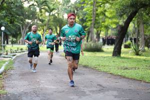 BIB: 414
                            <button type="button" onclick="openModal(5025709)" class="btn btn-primary btn-sm float-right btn-popup" data-toggle="modal" data-target=".modal-high-quality">
                        <i class="fas fa-shopping-cart"></i> Add to Cart
                    </button>
                                            <button type="button" onclick="isThisMe(5025709, true)" class="btn btn-success btn-sm float-right btn-popup btn-isme hidden" data-toggle="tooltip" data-placement="bottom" title="นี่คือรูปของคุณใช่ไหม คลิกที่นี่เพื่อเอาเข้าอัลบั้ม">
                        <i class="fas fa-plus"></i> Add to album
                    </button>
                    <button type="button" onclick="isThisMe(5025709, false)" class="btn btn-warning btn-sm float-right btn-popup btn-isnotme hidden">
                        <i class="fas fa-ban"></i> Remove from album
                    </button>