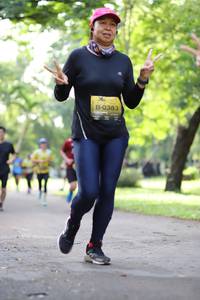 BIB: 0383
                            <button type="button" onclick="openModal(5038683)" class="btn btn-primary btn-sm float-right btn-popup" data-toggle="modal" data-target=".modal-high-quality">
                        <i class="fas fa-shopping-cart"></i> Add to Cart
                    </button>
                                            <button type="button" onclick="isThisMe(5038683, true)" class="btn btn-success btn-sm float-right btn-popup btn-isme hidden" data-toggle="tooltip" data-placement="bottom" title="นี่คือรูปของคุณใช่ไหม คลิกที่นี่เพื่อเอาเข้าอัลบั้ม">
                        <i class="fas fa-plus"></i> Add to album
                    </button>
                    <button type="button" onclick="isThisMe(5038683, false)" class="btn btn-warning btn-sm float-right btn-popup btn-isnotme hidden">
                        <i class="fas fa-ban"></i> Remove from album
                    </button>