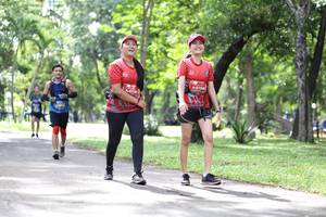 BIB: 0194
                            <button type="button" onclick="openModal(5083725)" class="btn btn-primary btn-sm float-right btn-popup" data-toggle="modal" data-target=".modal-high-quality">
                        <i class="fas fa-shopping-cart"></i> Add to Cart
                    </button>
                                            <button type="button" onclick="isThisMe(5083725, true)" class="btn btn-success btn-sm float-right btn-popup btn-isme hidden" data-toggle="tooltip" data-placement="bottom" title="นี่คือรูปของคุณใช่ไหม คลิกที่นี่เพื่อเอาเข้าอัลบั้ม">
                        <i class="fas fa-plus"></i> Add to album
                    </button>
                    <button type="button" onclick="isThisMe(5083725, false)" class="btn btn-warning btn-sm float-right btn-popup btn-isnotme hidden">
                        <i class="fas fa-ban"></i> Remove from album
                    </button>