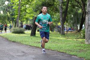 BIB: 187
                            <button type="button" onclick="openModal(5032547)" class="btn btn-primary btn-sm float-right btn-popup" data-toggle="modal" data-target=".modal-high-quality">
                        <i class="fas fa-shopping-cart"></i> Add to Cart
                    </button>
                                            <button type="button" onclick="isThisMe(5032547, true)" class="btn btn-success btn-sm float-right btn-popup btn-isme hidden" data-toggle="tooltip" data-placement="bottom" title="นี่คือรูปของคุณใช่ไหม คลิกที่นี่เพื่อเอาเข้าอัลบั้ม">
                        <i class="fas fa-plus"></i> Add to album
                    </button>
                    <button type="button" onclick="isThisMe(5032547, false)" class="btn btn-warning btn-sm float-right btn-popup btn-isnotme hidden">
                        <i class="fas fa-ban"></i> Remove from album
                    </button>