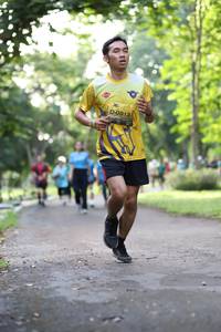 BIB: 0813
                            <button type="button" onclick="openModal(5036399)" class="btn btn-primary btn-sm float-right btn-popup" data-toggle="modal" data-target=".modal-high-quality">
                        <i class="fas fa-shopping-cart"></i> Add to Cart
                    </button>
                                            <button type="button" onclick="isThisMe(5036399, true)" class="btn btn-success btn-sm float-right btn-popup btn-isme hidden" data-toggle="tooltip" data-placement="bottom" title="นี่คือรูปของคุณใช่ไหม คลิกที่นี่เพื่อเอาเข้าอัลบั้ม">
                        <i class="fas fa-plus"></i> Add to album
                    </button>
                    <button type="button" onclick="isThisMe(5036399, false)" class="btn btn-warning btn-sm float-right btn-popup btn-isnotme hidden">
                        <i class="fas fa-ban"></i> Remove from album
                    </button>