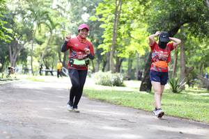 BIB: 204, 109
                            <button type="button" onclick="openModal(5065468)" class="btn btn-primary btn-sm float-right btn-popup" data-toggle="modal" data-target=".modal-high-quality">
                        <i class="fas fa-shopping-cart"></i> Add to Cart
                    </button>
                                            <button type="button" onclick="isThisMe(5065468, true)" class="btn btn-success btn-sm float-right btn-popup btn-isme hidden" data-toggle="tooltip" data-placement="bottom" title="นี่คือรูปของคุณใช่ไหม คลิกที่นี่เพื่อเอาเข้าอัลบั้ม">
                        <i class="fas fa-plus"></i> Add to album
                    </button>
                    <button type="button" onclick="isThisMe(5065468, false)" class="btn btn-warning btn-sm float-right btn-popup btn-isnotme hidden">
                        <i class="fas fa-ban"></i> Remove from album
                    </button>