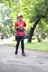 BIB: 0415
                            <button type="button" onclick="openModal(5049941)" class="btn btn-primary btn-sm float-right btn-popup" data-toggle="modal" data-target=".modal-high-quality">
                        <i class="fas fa-shopping-cart"></i> Add to Cart
                    </button>
                                            <button type="button" onclick="isThisMe(5049941, true)" class="btn btn-success btn-sm float-right btn-popup btn-isme hidden" data-toggle="tooltip" data-placement="bottom" title="นี่คือรูปของคุณใช่ไหม คลิกที่นี่เพื่อเอาเข้าอัลบั้ม">
                        <i class="fas fa-plus"></i> Add to album
                    </button>
                    <button type="button" onclick="isThisMe(5049941, false)" class="btn btn-warning btn-sm float-right btn-popup btn-isnotme hidden">
                        <i class="fas fa-ban"></i> Remove from album
                    </button>