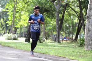 BIB: 0892, 
                            <button type="button" onclick="openModal(5066354)" class="btn btn-primary btn-sm float-right btn-popup" data-toggle="modal" data-target=".modal-high-quality">
                        <i class="fas fa-shopping-cart"></i> Add to Cart
                    </button>
                                            <button type="button" onclick="isThisMe(5066354, true)" class="btn btn-success btn-sm float-right btn-popup btn-isme hidden" data-toggle="tooltip" data-placement="bottom" title="นี่คือรูปของคุณใช่ไหม คลิกที่นี่เพื่อเอาเข้าอัลบั้ม">
                        <i class="fas fa-plus"></i> Add to album
                    </button>
                    <button type="button" onclick="isThisMe(5066354, false)" class="btn btn-warning btn-sm float-right btn-popup btn-isnotme hidden">
                        <i class="fas fa-ban"></i> Remove from album
                    </button>