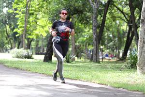 BIB: 2019, 0896
                            <button type="button" onclick="openModal(5083671)" class="btn btn-primary btn-sm float-right btn-popup" data-toggle="modal" data-target=".modal-high-quality">
                        <i class="fas fa-shopping-cart"></i> Add to Cart
                    </button>
                                            <button type="button" onclick="isThisMe(5083671, true)" class="btn btn-success btn-sm float-right btn-popup btn-isme hidden" data-toggle="tooltip" data-placement="bottom" title="นี่คือรูปของคุณใช่ไหม คลิกที่นี่เพื่อเอาเข้าอัลบั้ม">
                        <i class="fas fa-plus"></i> Add to album
                    </button>
                    <button type="button" onclick="isThisMe(5083671, false)" class="btn btn-warning btn-sm float-right btn-popup btn-isnotme hidden">
                        <i class="fas fa-ban"></i> Remove from album
                    </button>