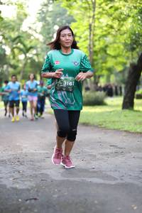 BIB: 316
                            <button type="button" onclick="openModal(5033875)" class="btn btn-primary btn-sm float-right btn-popup" data-toggle="modal" data-target=".modal-high-quality">
                        <i class="fas fa-shopping-cart"></i> Add to Cart
                    </button>
                                            <button type="button" onclick="isThisMe(5033875, true)" class="btn btn-success btn-sm float-right btn-popup btn-isme hidden" data-toggle="tooltip" data-placement="bottom" title="นี่คือรูปของคุณใช่ไหม คลิกที่นี่เพื่อเอาเข้าอัลบั้ม">
                        <i class="fas fa-plus"></i> Add to album
                    </button>
                    <button type="button" onclick="isThisMe(5033875, false)" class="btn btn-warning btn-sm float-right btn-popup btn-isnotme hidden">
                        <i class="fas fa-ban"></i> Remove from album
                    </button>