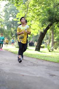 BIB: 0153
                            <button type="button" onclick="openModal(5038864)" class="btn btn-primary btn-sm float-right btn-popup" data-toggle="modal" data-target=".modal-high-quality">
                        <i class="fas fa-shopping-cart"></i> Add to Cart
                    </button>
                                            <button type="button" onclick="isThisMe(5038864, true)" class="btn btn-success btn-sm float-right btn-popup btn-isme hidden" data-toggle="tooltip" data-placement="bottom" title="นี่คือรูปของคุณใช่ไหม คลิกที่นี่เพื่อเอาเข้าอัลบั้ม">
                        <i class="fas fa-plus"></i> Add to album
                    </button>
                    <button type="button" onclick="isThisMe(5038864, false)" class="btn btn-warning btn-sm float-right btn-popup btn-isnotme hidden">
                        <i class="fas fa-ban"></i> Remove from album
                    </button>