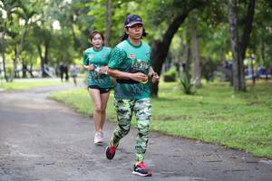 BIB: 219
                            <button type="button" onclick="openModal(5032052)" class="btn btn-primary btn-sm float-right btn-popup" data-toggle="modal" data-target=".modal-high-quality">
                        <i class="fas fa-shopping-cart"></i> Add to Cart
                    </button>
                                            <button type="button" onclick="isThisMe(5032052, true)" class="btn btn-success btn-sm float-right btn-popup btn-isme hidden" data-toggle="tooltip" data-placement="bottom" title="นี่คือรูปของคุณใช่ไหม คลิกที่นี่เพื่อเอาเข้าอัลบั้ม">
                        <i class="fas fa-plus"></i> Add to album
                    </button>
                    <button type="button" onclick="isThisMe(5032052, false)" class="btn btn-warning btn-sm float-right btn-popup btn-isnotme hidden">
                        <i class="fas fa-ban"></i> Remove from album
                    </button>