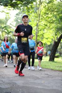 BIB: 110, 
                            <button type="button" onclick="openModal(5037082)" class="btn btn-primary btn-sm float-right btn-popup" data-toggle="modal" data-target=".modal-high-quality">
                        <i class="fas fa-shopping-cart"></i> Add to Cart
                    </button>
                                            <button type="button" onclick="isThisMe(5037082, true)" class="btn btn-success btn-sm float-right btn-popup btn-isme hidden" data-toggle="tooltip" data-placement="bottom" title="นี่คือรูปของคุณใช่ไหม คลิกที่นี่เพื่อเอาเข้าอัลบั้ม">
                        <i class="fas fa-plus"></i> Add to album
                    </button>
                    <button type="button" onclick="isThisMe(5037082, false)" class="btn btn-warning btn-sm float-right btn-popup btn-isnotme hidden">
                        <i class="fas fa-ban"></i> Remove from album
                    </button>