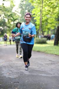 BIB: 100
                            <button type="button" onclick="openModal(5033976)" class="btn btn-primary btn-sm float-right btn-popup" data-toggle="modal" data-target=".modal-high-quality">
                        <i class="fas fa-shopping-cart"></i> Add to Cart
                    </button>
                                            <button type="button" onclick="isThisMe(5033976, true)" class="btn btn-success btn-sm float-right btn-popup btn-isme hidden" data-toggle="tooltip" data-placement="bottom" title="นี่คือรูปของคุณใช่ไหม คลิกที่นี่เพื่อเอาเข้าอัลบั้ม">
                        <i class="fas fa-plus"></i> Add to album
                    </button>
                    <button type="button" onclick="isThisMe(5033976, false)" class="btn btn-warning btn-sm float-right btn-popup btn-isnotme hidden">
                        <i class="fas fa-ban"></i> Remove from album
                    </button>