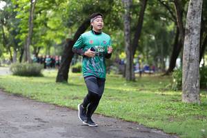 BIB: 149
                            <button type="button" onclick="openModal(5032518)" class="btn btn-primary btn-sm float-right btn-popup" data-toggle="modal" data-target=".modal-high-quality">
                        <i class="fas fa-shopping-cart"></i> Add to Cart
                    </button>
                                            <button type="button" onclick="isThisMe(5032518, true)" class="btn btn-success btn-sm float-right btn-popup btn-isme hidden" data-toggle="tooltip" data-placement="bottom" title="นี่คือรูปของคุณใช่ไหม คลิกที่นี่เพื่อเอาเข้าอัลบั้ม">
                        <i class="fas fa-plus"></i> Add to album
                    </button>
                    <button type="button" onclick="isThisMe(5032518, false)" class="btn btn-warning btn-sm float-right btn-popup btn-isnotme hidden">
                        <i class="fas fa-ban"></i> Remove from album
                    </button>