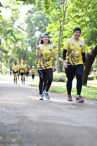 BIB: 
                            <button type="button" onclick="openModal(5041767)" class="btn btn-primary btn-sm float-right btn-popup" data-toggle="modal" data-target=".modal-high-quality">
                        <i class="fas fa-shopping-cart"></i> Add to Cart
                    </button>
                                            <button type="button" onclick="isThisMe(5041767, true)" class="btn btn-success btn-sm float-right btn-popup btn-isme hidden" data-toggle="tooltip" data-placement="bottom" title="นี่คือรูปของคุณใช่ไหม คลิกที่นี่เพื่อเอาเข้าอัลบั้ม">
                        <i class="fas fa-plus"></i> Add to album
                    </button>
                    <button type="button" onclick="isThisMe(5041767, false)" class="btn btn-warning btn-sm float-right btn-popup btn-isnotme hidden">
                        <i class="fas fa-ban"></i> Remove from album
                    </button>