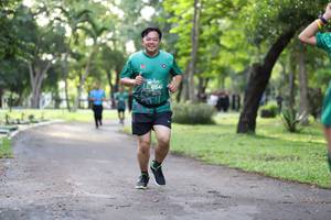 BIB: 654
                            <button type="button" onclick="openModal(5032915)" class="btn btn-primary btn-sm float-right btn-popup" data-toggle="modal" data-target=".modal-high-quality">
                        <i class="fas fa-shopping-cart"></i> Add to Cart
                    </button>
                                            <button type="button" onclick="isThisMe(5032915, true)" class="btn btn-success btn-sm float-right btn-popup btn-isme hidden" data-toggle="tooltip" data-placement="bottom" title="นี่คือรูปของคุณใช่ไหม คลิกที่นี่เพื่อเอาเข้าอัลบั้ม">
                        <i class="fas fa-plus"></i> Add to album
                    </button>
                    <button type="button" onclick="isThisMe(5032915, false)" class="btn btn-warning btn-sm float-right btn-popup btn-isnotme hidden">
                        <i class="fas fa-ban"></i> Remove from album
                    </button>