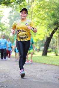 BIB: 0976
                            <button type="button" onclick="openModal(5037449)" class="btn btn-primary btn-sm float-right btn-popup" data-toggle="modal" data-target=".modal-high-quality">
                        <i class="fas fa-shopping-cart"></i> Add to Cart
                    </button>
                                            <button type="button" onclick="isThisMe(5037449, true)" class="btn btn-success btn-sm float-right btn-popup btn-isme hidden" data-toggle="tooltip" data-placement="bottom" title="นี่คือรูปของคุณใช่ไหม คลิกที่นี่เพื่อเอาเข้าอัลบั้ม">
                        <i class="fas fa-plus"></i> Add to album
                    </button>
                    <button type="button" onclick="isThisMe(5037449, false)" class="btn btn-warning btn-sm float-right btn-popup btn-isnotme hidden">
                        <i class="fas fa-ban"></i> Remove from album
                    </button>