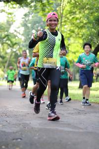 BIB: 3711, 0214
                            <button type="button" onclick="openModal(5038218)" class="btn btn-primary btn-sm float-right btn-popup" data-toggle="modal" data-target=".modal-high-quality">
                        <i class="fas fa-shopping-cart"></i> Add to Cart
                    </button>
                                            <button type="button" onclick="isThisMe(5038218, true)" class="btn btn-success btn-sm float-right btn-popup btn-isme hidden" data-toggle="tooltip" data-placement="bottom" title="นี่คือรูปของคุณใช่ไหม คลิกที่นี่เพื่อเอาเข้าอัลบั้ม">
                        <i class="fas fa-plus"></i> Add to album
                    </button>
                    <button type="button" onclick="isThisMe(5038218, false)" class="btn btn-warning btn-sm float-right btn-popup btn-isnotme hidden">
                        <i class="fas fa-ban"></i> Remove from album
                    </button>