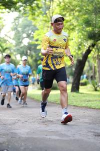 BIB: 0999
                            <button type="button" onclick="openModal(5035862)" class="btn btn-primary btn-sm float-right btn-popup" data-toggle="modal" data-target=".modal-high-quality">
                        <i class="fas fa-shopping-cart"></i> Add to Cart
                    </button>
                                            <button type="button" onclick="isThisMe(5035862, true)" class="btn btn-success btn-sm float-right btn-popup btn-isme hidden" data-toggle="tooltip" data-placement="bottom" title="นี่คือรูปของคุณใช่ไหม คลิกที่นี่เพื่อเอาเข้าอัลบั้ม">
                        <i class="fas fa-plus"></i> Add to album
                    </button>
                    <button type="button" onclick="isThisMe(5035862, false)" class="btn btn-warning btn-sm float-right btn-popup btn-isnotme hidden">
                        <i class="fas fa-ban"></i> Remove from album
                    </button>