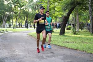 BIB: 004, 345
                            <button type="button" onclick="openModal(5025650)" class="btn btn-primary btn-sm float-right btn-popup" data-toggle="modal" data-target=".modal-high-quality">
                        <i class="fas fa-shopping-cart"></i> Add to Cart
                    </button>
                                            <button type="button" onclick="isThisMe(5025650, true)" class="btn btn-success btn-sm float-right btn-popup btn-isme hidden" data-toggle="tooltip" data-placement="bottom" title="นี่คือรูปของคุณใช่ไหม คลิกที่นี่เพื่อเอาเข้าอัลบั้ม">
                        <i class="fas fa-plus"></i> Add to album
                    </button>
                    <button type="button" onclick="isThisMe(5025650, false)" class="btn btn-warning btn-sm float-right btn-popup btn-isnotme hidden">
                        <i class="fas fa-ban"></i> Remove from album
                    </button>