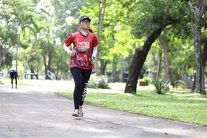 BIB: 0130
                            <button type="button" onclick="openModal(5066246)" class="btn btn-primary btn-sm float-right btn-popup" data-toggle="modal" data-target=".modal-high-quality">
                        <i class="fas fa-shopping-cart"></i> Add to Cart
                    </button>
                                            <button type="button" onclick="isThisMe(5066246, true)" class="btn btn-success btn-sm float-right btn-popup btn-isme hidden" data-toggle="tooltip" data-placement="bottom" title="นี่คือรูปของคุณใช่ไหม คลิกที่นี่เพื่อเอาเข้าอัลบั้ม">
                        <i class="fas fa-plus"></i> Add to album
                    </button>
                    <button type="button" onclick="isThisMe(5066246, false)" class="btn btn-warning btn-sm float-right btn-popup btn-isnotme hidden">
                        <i class="fas fa-ban"></i> Remove from album
                    </button>