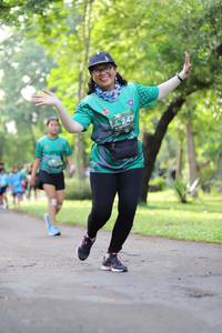 BIB: 247
                            <button type="button" onclick="openModal(5037948)" class="btn btn-primary btn-sm float-right btn-popup" data-toggle="modal" data-target=".modal-high-quality">
                        <i class="fas fa-shopping-cart"></i> Add to Cart
                    </button>
                                            <button type="button" onclick="isThisMe(5037948, true)" class="btn btn-success btn-sm float-right btn-popup btn-isme hidden" data-toggle="tooltip" data-placement="bottom" title="นี่คือรูปของคุณใช่ไหม คลิกที่นี่เพื่อเอาเข้าอัลบั้ม">
                        <i class="fas fa-plus"></i> Add to album
                    </button>
                    <button type="button" onclick="isThisMe(5037948, false)" class="btn btn-warning btn-sm float-right btn-popup btn-isnotme hidden">
                        <i class="fas fa-ban"></i> Remove from album
                    </button>