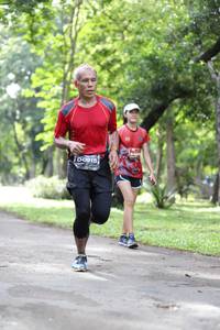 BIB: 0915
                            <button type="button" onclick="openModal(5062699)" class="btn btn-primary btn-sm float-right btn-popup" data-toggle="modal" data-target=".modal-high-quality">
                        <i class="fas fa-shopping-cart"></i> Add to Cart
                    </button>
                                            <button type="button" onclick="isThisMe(5062699, true)" class="btn btn-success btn-sm float-right btn-popup btn-isme hidden" data-toggle="tooltip" data-placement="bottom" title="นี่คือรูปของคุณใช่ไหม คลิกที่นี่เพื่อเอาเข้าอัลบั้ม">
                        <i class="fas fa-plus"></i> Add to album
                    </button>
                    <button type="button" onclick="isThisMe(5062699, false)" class="btn btn-warning btn-sm float-right btn-popup btn-isnotme hidden">
                        <i class="fas fa-ban"></i> Remove from album
                    </button>