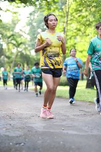 BIB: 0321, 
                            <button type="button" onclick="openModal(5036096)" class="btn btn-primary btn-sm float-right btn-popup" data-toggle="modal" data-target=".modal-high-quality">
                        <i class="fas fa-shopping-cart"></i> Add to Cart
                    </button>
                                            <button type="button" onclick="isThisMe(5036096, true)" class="btn btn-success btn-sm float-right btn-popup btn-isme hidden" data-toggle="tooltip" data-placement="bottom" title="นี่คือรูปของคุณใช่ไหม คลิกที่นี่เพื่อเอาเข้าอัลบั้ม">
                        <i class="fas fa-plus"></i> Add to album
                    </button>
                    <button type="button" onclick="isThisMe(5036096, false)" class="btn btn-warning btn-sm float-right btn-popup btn-isnotme hidden">
                        <i class="fas fa-ban"></i> Remove from album
                    </button>