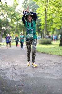 BIB: 393
                            <button type="button" onclick="openModal(5033986)" class="btn btn-primary btn-sm float-right btn-popup" data-toggle="modal" data-target=".modal-high-quality">
                        <i class="fas fa-shopping-cart"></i> Add to Cart
                    </button>
                                            <button type="button" onclick="isThisMe(5033986, true)" class="btn btn-success btn-sm float-right btn-popup btn-isme hidden" data-toggle="tooltip" data-placement="bottom" title="นี่คือรูปของคุณใช่ไหม คลิกที่นี่เพื่อเอาเข้าอัลบั้ม">
                        <i class="fas fa-plus"></i> Add to album
                    </button>
                    <button type="button" onclick="isThisMe(5033986, false)" class="btn btn-warning btn-sm float-right btn-popup btn-isnotme hidden">
                        <i class="fas fa-ban"></i> Remove from album
                    </button>