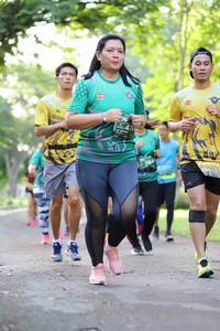 BIB: 0371
                            <button type="button" onclick="openModal(5037485)" class="btn btn-primary btn-sm float-right btn-popup" data-toggle="modal" data-target=".modal-high-quality">
                        <i class="fas fa-shopping-cart"></i> Add to Cart
                    </button>
                                            <button type="button" onclick="isThisMe(5037485, true)" class="btn btn-success btn-sm float-right btn-popup btn-isme hidden" data-toggle="tooltip" data-placement="bottom" title="นี่คือรูปของคุณใช่ไหม คลิกที่นี่เพื่อเอาเข้าอัลบั้ม">
                        <i class="fas fa-plus"></i> Add to album
                    </button>
                    <button type="button" onclick="isThisMe(5037485, false)" class="btn btn-warning btn-sm float-right btn-popup btn-isnotme hidden">
                        <i class="fas fa-ban"></i> Remove from album
                    </button>