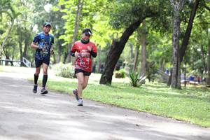 BIB: 003
                            <button type="button" onclick="openModal(5070683)" class="btn btn-primary btn-sm float-right btn-popup" data-toggle="modal" data-target=".modal-high-quality">
                        <i class="fas fa-shopping-cart"></i> Add to Cart
                    </button>
                                            <button type="button" onclick="isThisMe(5070683, true)" class="btn btn-success btn-sm float-right btn-popup btn-isme hidden" data-toggle="tooltip" data-placement="bottom" title="นี่คือรูปของคุณใช่ไหม คลิกที่นี่เพื่อเอาเข้าอัลบั้ม">
                        <i class="fas fa-plus"></i> Add to album
                    </button>
                    <button type="button" onclick="isThisMe(5070683, false)" class="btn btn-warning btn-sm float-right btn-popup btn-isnotme hidden">
                        <i class="fas fa-ban"></i> Remove from album
                    </button>