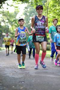 BIB: 002
                            <button type="button" onclick="openModal(5038318)" class="btn btn-primary btn-sm float-right btn-popup" data-toggle="modal" data-target=".modal-high-quality">
                        <i class="fas fa-shopping-cart"></i> Add to Cart
                    </button>
                                            <button type="button" onclick="isThisMe(5038318, true)" class="btn btn-success btn-sm float-right btn-popup btn-isme hidden" data-toggle="tooltip" data-placement="bottom" title="นี่คือรูปของคุณใช่ไหม คลิกที่นี่เพื่อเอาเข้าอัลบั้ม">
                        <i class="fas fa-plus"></i> Add to album
                    </button>
                    <button type="button" onclick="isThisMe(5038318, false)" class="btn btn-warning btn-sm float-right btn-popup btn-isnotme hidden">
                        <i class="fas fa-ban"></i> Remove from album
                    </button>