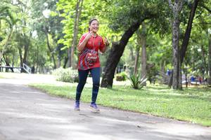 BIB: 022
                            <button type="button" onclick="openModal(5069708)" class="btn btn-primary btn-sm float-right btn-popup" data-toggle="modal" data-target=".modal-high-quality">
                        <i class="fas fa-shopping-cart"></i> Add to Cart
                    </button>
                                            <button type="button" onclick="isThisMe(5069708, true)" class="btn btn-success btn-sm float-right btn-popup btn-isme hidden" data-toggle="tooltip" data-placement="bottom" title="นี่คือรูปของคุณใช่ไหม คลิกที่นี่เพื่อเอาเข้าอัลบั้ม">
                        <i class="fas fa-plus"></i> Add to album
                    </button>
                    <button type="button" onclick="isThisMe(5069708, false)" class="btn btn-warning btn-sm float-right btn-popup btn-isnotme hidden">
                        <i class="fas fa-ban"></i> Remove from album
                    </button>