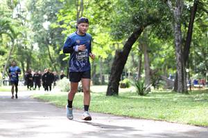 BIB: 967
                            <button type="button" onclick="openModal(5083878)" class="btn btn-primary btn-sm float-right btn-popup" data-toggle="modal" data-target=".modal-high-quality">
                        <i class="fas fa-shopping-cart"></i> Add to Cart
                    </button>
                                            <button type="button" onclick="isThisMe(5083878, true)" class="btn btn-success btn-sm float-right btn-popup btn-isme hidden" data-toggle="tooltip" data-placement="bottom" title="นี่คือรูปของคุณใช่ไหม คลิกที่นี่เพื่อเอาเข้าอัลบั้ม">
                        <i class="fas fa-plus"></i> Add to album
                    </button>
                    <button type="button" onclick="isThisMe(5083878, false)" class="btn btn-warning btn-sm float-right btn-popup btn-isnotme hidden">
                        <i class="fas fa-ban"></i> Remove from album
                    </button>