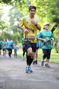 BIB: 0206
                            <button type="button" onclick="openModal(5035890)" class="btn btn-primary btn-sm float-right btn-popup" data-toggle="modal" data-target=".modal-high-quality">
                        <i class="fas fa-shopping-cart"></i> Add to Cart
                    </button>
                                            <button type="button" onclick="isThisMe(5035890, true)" class="btn btn-success btn-sm float-right btn-popup btn-isme hidden" data-toggle="tooltip" data-placement="bottom" title="นี่คือรูปของคุณใช่ไหม คลิกที่นี่เพื่อเอาเข้าอัลบั้ม">
                        <i class="fas fa-plus"></i> Add to album
                    </button>
                    <button type="button" onclick="isThisMe(5035890, false)" class="btn btn-warning btn-sm float-right btn-popup btn-isnotme hidden">
                        <i class="fas fa-ban"></i> Remove from album
                    </button>