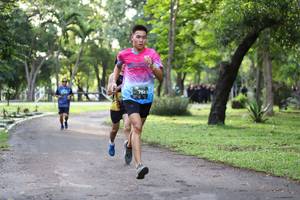 BIB: 751, 
                            <button type="button" onclick="openModal(5032277)" class="btn btn-primary btn-sm float-right btn-popup" data-toggle="modal" data-target=".modal-high-quality">
                        <i class="fas fa-shopping-cart"></i> Add to Cart
                    </button>
                                            <button type="button" onclick="isThisMe(5032277, true)" class="btn btn-success btn-sm float-right btn-popup btn-isme hidden" data-toggle="tooltip" data-placement="bottom" title="นี่คือรูปของคุณใช่ไหม คลิกที่นี่เพื่อเอาเข้าอัลบั้ม">
                        <i class="fas fa-plus"></i> Add to album
                    </button>
                    <button type="button" onclick="isThisMe(5032277, false)" class="btn btn-warning btn-sm float-right btn-popup btn-isnotme hidden">
                        <i class="fas fa-ban"></i> Remove from album
                    </button>