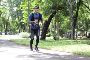 BIB: 0044
                            <button type="button" onclick="openModal(5084534)" class="btn btn-primary btn-sm float-right btn-popup" data-toggle="modal" data-target=".modal-high-quality">
                        <i class="fas fa-shopping-cart"></i> Add to Cart
                    </button>
                                            <button type="button" onclick="isThisMe(5084534, true)" class="btn btn-success btn-sm float-right btn-popup btn-isme hidden" data-toggle="tooltip" data-placement="bottom" title="นี่คือรูปของคุณใช่ไหม คลิกที่นี่เพื่อเอาเข้าอัลบั้ม">
                        <i class="fas fa-plus"></i> Add to album
                    </button>
                    <button type="button" onclick="isThisMe(5084534, false)" class="btn btn-warning btn-sm float-right btn-popup btn-isnotme hidden">
                        <i class="fas fa-ban"></i> Remove from album
                    </button>