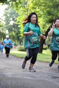 BIB: 625
                            <button type="button" onclick="openModal(5036322)" class="btn btn-primary btn-sm float-right btn-popup" data-toggle="modal" data-target=".modal-high-quality">
                        <i class="fas fa-shopping-cart"></i> Add to Cart
                    </button>
                                            <button type="button" onclick="isThisMe(5036322, true)" class="btn btn-success btn-sm float-right btn-popup btn-isme hidden" data-toggle="tooltip" data-placement="bottom" title="นี่คือรูปของคุณใช่ไหม คลิกที่นี่เพื่อเอาเข้าอัลบั้ม">
                        <i class="fas fa-plus"></i> Add to album
                    </button>
                    <button type="button" onclick="isThisMe(5036322, false)" class="btn btn-warning btn-sm float-right btn-popup btn-isnotme hidden">
                        <i class="fas fa-ban"></i> Remove from album
                    </button>