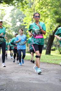 BIB: 111
                            <button type="button" onclick="openModal(5035739)" class="btn btn-primary btn-sm float-right btn-popup" data-toggle="modal" data-target=".modal-high-quality">
                        <i class="fas fa-shopping-cart"></i> Add to Cart
                    </button>
                                            <button type="button" onclick="isThisMe(5035739, true)" class="btn btn-success btn-sm float-right btn-popup btn-isme hidden" data-toggle="tooltip" data-placement="bottom" title="นี่คือรูปของคุณใช่ไหม คลิกที่นี่เพื่อเอาเข้าอัลบั้ม">
                        <i class="fas fa-plus"></i> Add to album
                    </button>
                    <button type="button" onclick="isThisMe(5035739, false)" class="btn btn-warning btn-sm float-right btn-popup btn-isnotme hidden">
                        <i class="fas fa-ban"></i> Remove from album
                    </button>