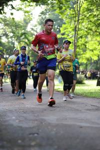 BIB: 0432
                            <button type="button" onclick="openModal(5039710)" class="btn btn-primary btn-sm float-right btn-popup" data-toggle="modal" data-target=".modal-high-quality">
                        <i class="fas fa-shopping-cart"></i> Add to Cart
                    </button>
                                            <button type="button" onclick="isThisMe(5039710, true)" class="btn btn-success btn-sm float-right btn-popup btn-isme hidden" data-toggle="tooltip" data-placement="bottom" title="นี่คือรูปของคุณใช่ไหม คลิกที่นี่เพื่อเอาเข้าอัลบั้ม">
                        <i class="fas fa-plus"></i> Add to album
                    </button>
                    <button type="button" onclick="isThisMe(5039710, false)" class="btn btn-warning btn-sm float-right btn-popup btn-isnotme hidden">
                        <i class="fas fa-ban"></i> Remove from album
                    </button>