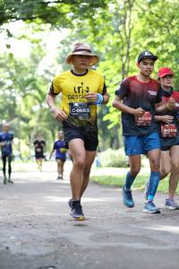 BIB: 0663, 0319, 0318, 
                            <button type="button" onclick="openModal(5047914)" class="btn btn-primary btn-sm float-right btn-popup" data-toggle="modal" data-target=".modal-high-quality">
                        <i class="fas fa-shopping-cart"></i> Add to Cart
                    </button>
                                            <button type="button" onclick="isThisMe(5047914, true)" class="btn btn-success btn-sm float-right btn-popup btn-isme hidden" data-toggle="tooltip" data-placement="bottom" title="นี่คือรูปของคุณใช่ไหม คลิกที่นี่เพื่อเอาเข้าอัลบั้ม">
                        <i class="fas fa-plus"></i> Add to album
                    </button>
                    <button type="button" onclick="isThisMe(5047914, false)" class="btn btn-warning btn-sm float-right btn-popup btn-isnotme hidden">
                        <i class="fas fa-ban"></i> Remove from album
                    </button>