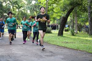 BIB: 600
                            <button type="button" onclick="openModal(5032857)" class="btn btn-primary btn-sm float-right btn-popup" data-toggle="modal" data-target=".modal-high-quality">
                        <i class="fas fa-shopping-cart"></i> Add to Cart
                    </button>
                                            <button type="button" onclick="isThisMe(5032857, true)" class="btn btn-success btn-sm float-right btn-popup btn-isme hidden" data-toggle="tooltip" data-placement="bottom" title="นี่คือรูปของคุณใช่ไหม คลิกที่นี่เพื่อเอาเข้าอัลบั้ม">
                        <i class="fas fa-plus"></i> Add to album
                    </button>
                    <button type="button" onclick="isThisMe(5032857, false)" class="btn btn-warning btn-sm float-right btn-popup btn-isnotme hidden">
                        <i class="fas fa-ban"></i> Remove from album
                    </button>