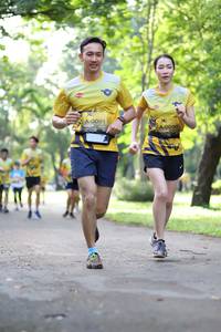 BIB: 0091, 0090
                            <button type="button" onclick="openModal(5038904)" class="btn btn-primary btn-sm float-right btn-popup" data-toggle="modal" data-target=".modal-high-quality">
                        <i class="fas fa-shopping-cart"></i> Add to Cart
                    </button>
                                            <button type="button" onclick="isThisMe(5038904, true)" class="btn btn-success btn-sm float-right btn-popup btn-isme hidden" data-toggle="tooltip" data-placement="bottom" title="นี่คือรูปของคุณใช่ไหม คลิกที่นี่เพื่อเอาเข้าอัลบั้ม">
                        <i class="fas fa-plus"></i> Add to album
                    </button>
                    <button type="button" onclick="isThisMe(5038904, false)" class="btn btn-warning btn-sm float-right btn-popup btn-isnotme hidden">
                        <i class="fas fa-ban"></i> Remove from album
                    </button>