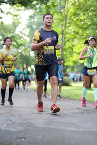 BIB: 0354, 424
                            <button type="button" onclick="openModal(5038023)" class="btn btn-primary btn-sm float-right btn-popup" data-toggle="modal" data-target=".modal-high-quality">
                        <i class="fas fa-shopping-cart"></i> Add to Cart
                    </button>
                                            <button type="button" onclick="isThisMe(5038023, true)" class="btn btn-success btn-sm float-right btn-popup btn-isme hidden" data-toggle="tooltip" data-placement="bottom" title="นี่คือรูปของคุณใช่ไหม คลิกที่นี่เพื่อเอาเข้าอัลบั้ม">
                        <i class="fas fa-plus"></i> Add to album
                    </button>
                    <button type="button" onclick="isThisMe(5038023, false)" class="btn btn-warning btn-sm float-right btn-popup btn-isnotme hidden">
                        <i class="fas fa-ban"></i> Remove from album
                    </button>