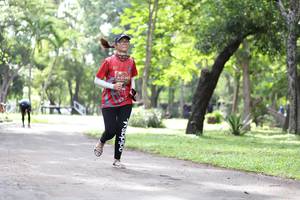 BIB: 0130
                            <button type="button" onclick="openModal(5066222)" class="btn btn-primary btn-sm float-right btn-popup" data-toggle="modal" data-target=".modal-high-quality">
                        <i class="fas fa-shopping-cart"></i> Add to Cart
                    </button>
                                            <button type="button" onclick="isThisMe(5066222, true)" class="btn btn-success btn-sm float-right btn-popup btn-isme hidden" data-toggle="tooltip" data-placement="bottom" title="นี่คือรูปของคุณใช่ไหม คลิกที่นี่เพื่อเอาเข้าอัลบั้ม">
                        <i class="fas fa-plus"></i> Add to album
                    </button>
                    <button type="button" onclick="isThisMe(5066222, false)" class="btn btn-warning btn-sm float-right btn-popup btn-isnotme hidden">
                        <i class="fas fa-ban"></i> Remove from album
                    </button>