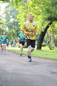 BIB: 0459
                            <button type="button" onclick="openModal(5036642)" class="btn btn-primary btn-sm float-right btn-popup" data-toggle="modal" data-target=".modal-high-quality">
                        <i class="fas fa-shopping-cart"></i> Add to Cart
                    </button>
                                            <button type="button" onclick="isThisMe(5036642, true)" class="btn btn-success btn-sm float-right btn-popup btn-isme hidden" data-toggle="tooltip" data-placement="bottom" title="นี่คือรูปของคุณใช่ไหม คลิกที่นี่เพื่อเอาเข้าอัลบั้ม">
                        <i class="fas fa-plus"></i> Add to album
                    </button>
                    <button type="button" onclick="isThisMe(5036642, false)" class="btn btn-warning btn-sm float-right btn-popup btn-isnotme hidden">
                        <i class="fas fa-ban"></i> Remove from album
                    </button>
