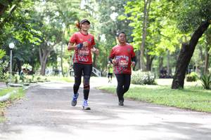 BIB: 0232
                            <button type="button" onclick="openModal(5083513)" class="btn btn-primary btn-sm float-right btn-popup" data-toggle="modal" data-target=".modal-high-quality">
                        <i class="fas fa-shopping-cart"></i> Add to Cart
                    </button>
                                            <button type="button" onclick="isThisMe(5083513, true)" class="btn btn-success btn-sm float-right btn-popup btn-isme hidden" data-toggle="tooltip" data-placement="bottom" title="นี่คือรูปของคุณใช่ไหม คลิกที่นี่เพื่อเอาเข้าอัลบั้ม">
                        <i class="fas fa-plus"></i> Add to album
                    </button>
                    <button type="button" onclick="isThisMe(5083513, false)" class="btn btn-warning btn-sm float-right btn-popup btn-isnotme hidden">
                        <i class="fas fa-ban"></i> Remove from album
                    </button>