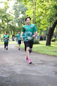 BIB: 365
                            <button type="button" onclick="openModal(5033519)" class="btn btn-primary btn-sm float-right btn-popup" data-toggle="modal" data-target=".modal-high-quality">
                        <i class="fas fa-shopping-cart"></i> Add to Cart
                    </button>
                                            <button type="button" onclick="isThisMe(5033519, true)" class="btn btn-success btn-sm float-right btn-popup btn-isme hidden" data-toggle="tooltip" data-placement="bottom" title="นี่คือรูปของคุณใช่ไหม คลิกที่นี่เพื่อเอาเข้าอัลบั้ม">
                        <i class="fas fa-plus"></i> Add to album
                    </button>
                    <button type="button" onclick="isThisMe(5033519, false)" class="btn btn-warning btn-sm float-right btn-popup btn-isnotme hidden">
                        <i class="fas fa-ban"></i> Remove from album
                    </button>